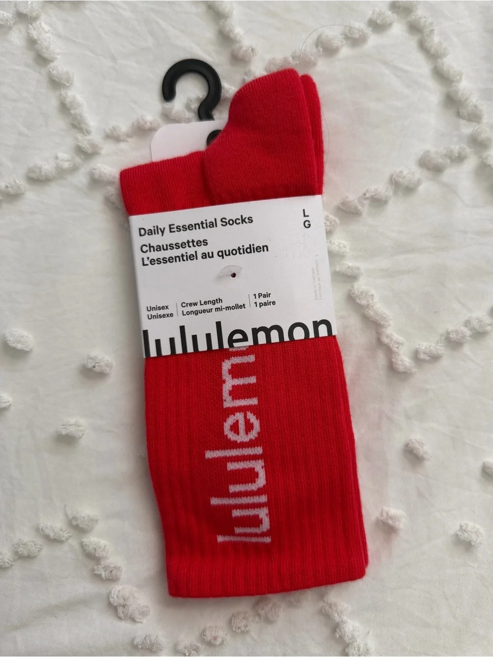 Lululemon Daily Essential Crew Socks Red Size L NWT